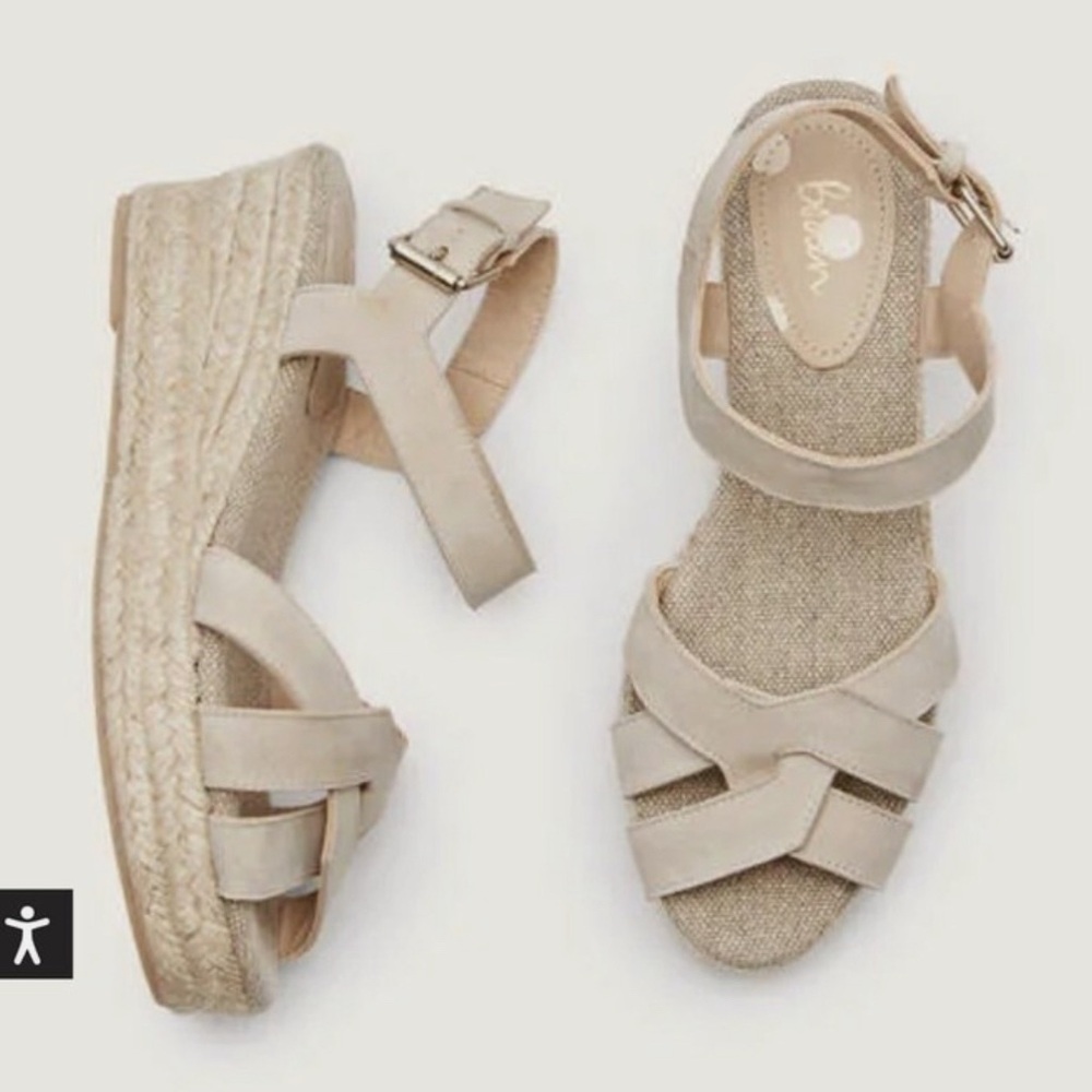 🤎Boden Cream Espadrille Wedges🤎